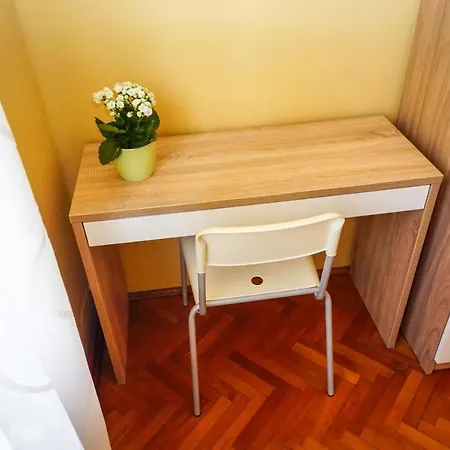 Nena Apartman