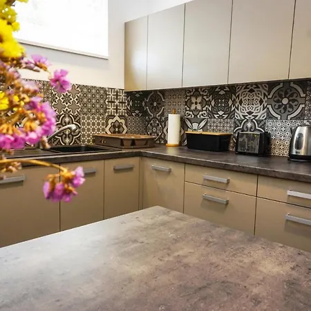 Nena Apartman