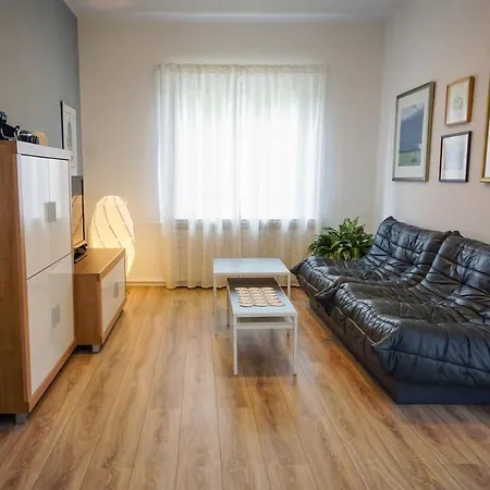 Nena Apartman